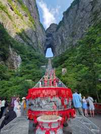 Tianmenshan is a must-visit in Zhangjiajie! ⛰️