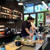 Calm and Coff Cafe 