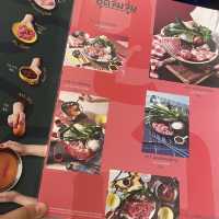 เหม็ง แซ่บนัว ร้านอาหารอีสานโมเดิร์น