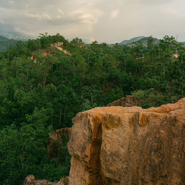 Pai Canyon เที่ยวแม่ฮ่องสอนชมธรรมชาติหน้าฝน