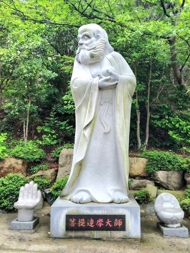 Haedong Yonggungsa Temple – A Temple by the Sea