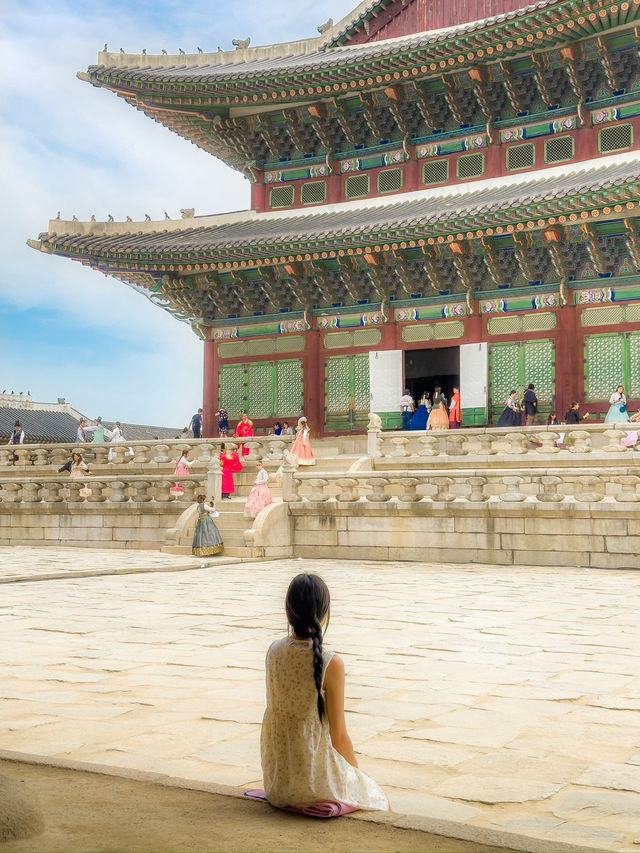 여름날의 푸릇한 경복궁 