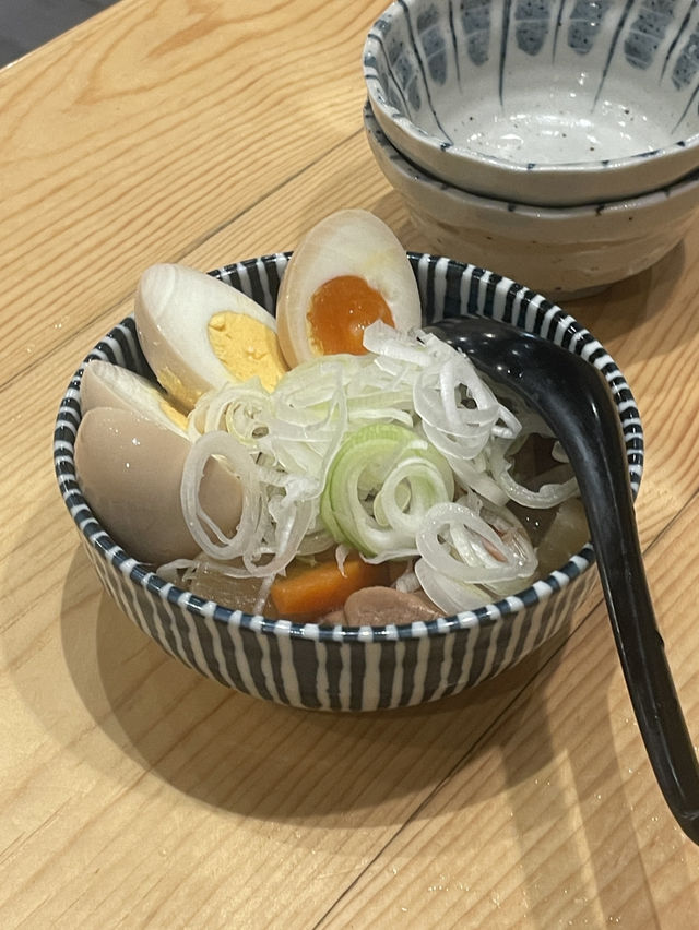 神田にあるもつ焼き屋"スミビトケムリ"