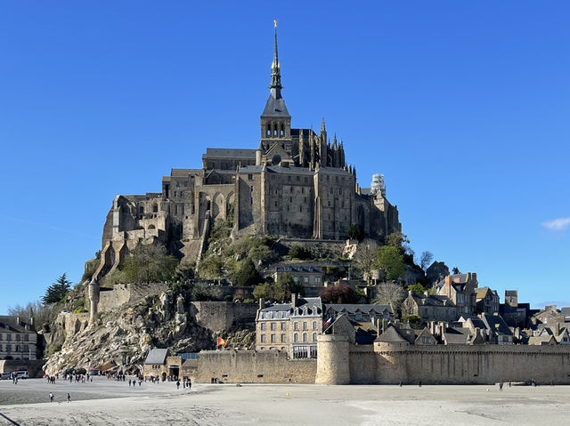 Mont-Saint Michel มหาวิหารกลางน้ำแห่งนอร์มังดี