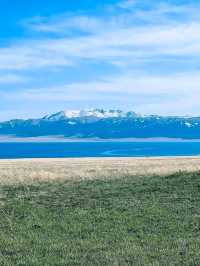 Sayram Lake in Xinjiang, Blue Water and Pure Chill