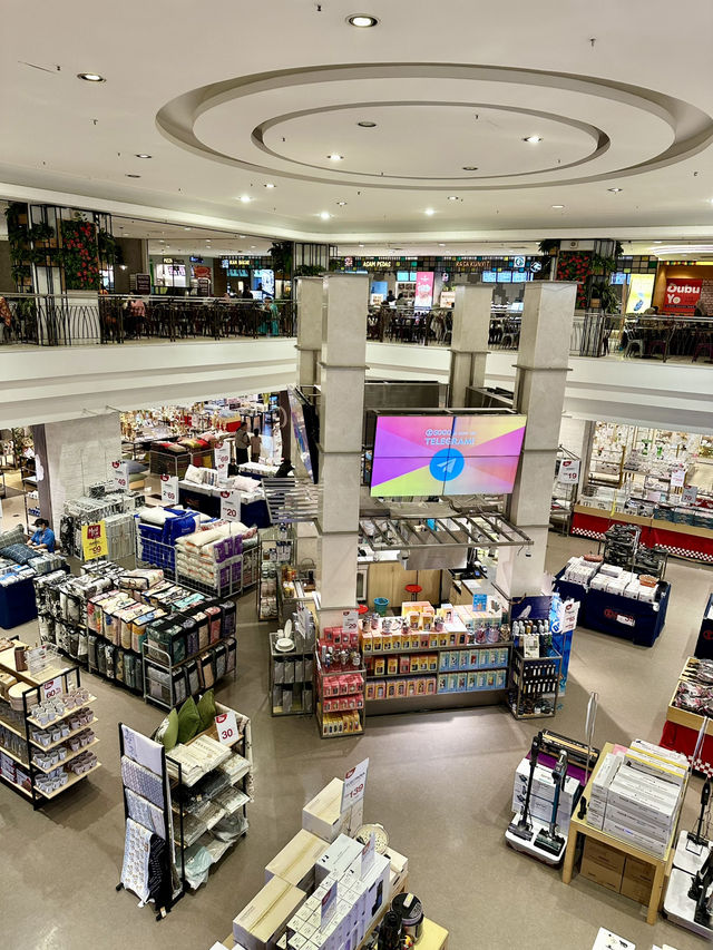 Sogo–Pertama Crossing: Where Heritage Meets Urban Pulse