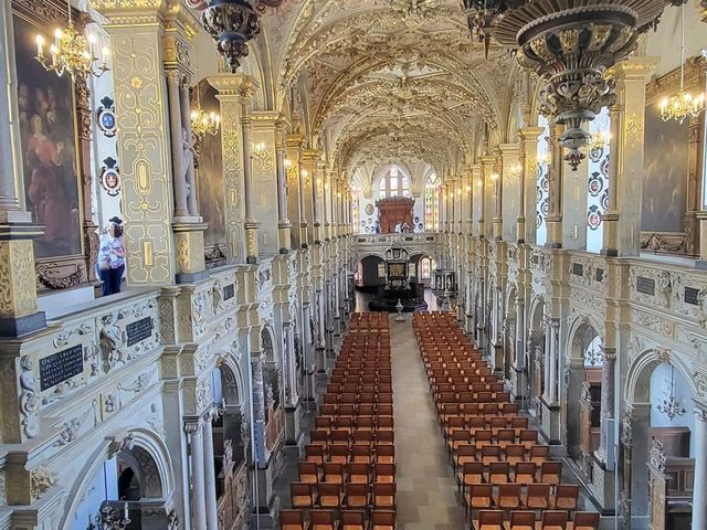 Scenic Walk Around Frederiksborg Slot