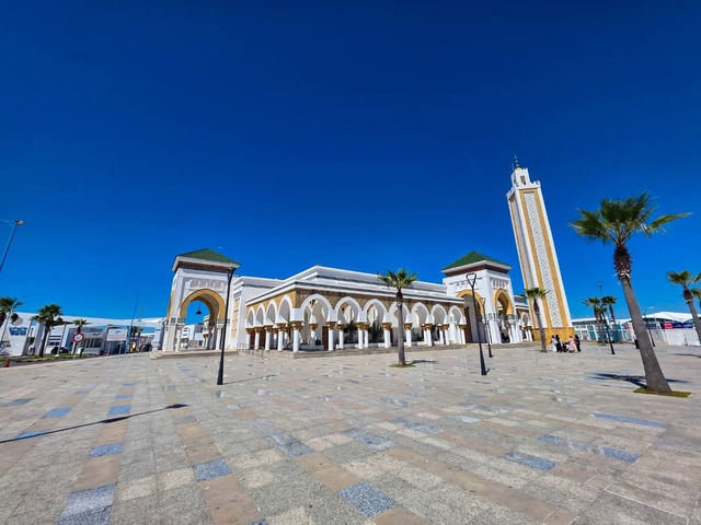Vibrant Streets and Coastal Views in Tangier