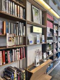 📚 普吉文青必去|Bookhemian 咖啡書店 ☕✨