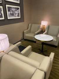 Plaza Lounge Escape✨  