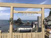 【三重・二見興玉神社🌊】夫婦岩と日の出が織りなす、海の聖なるパワースポット