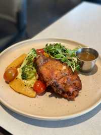 Signature Cafe, Kota Damansara — Stylish Space & Bold Flavours