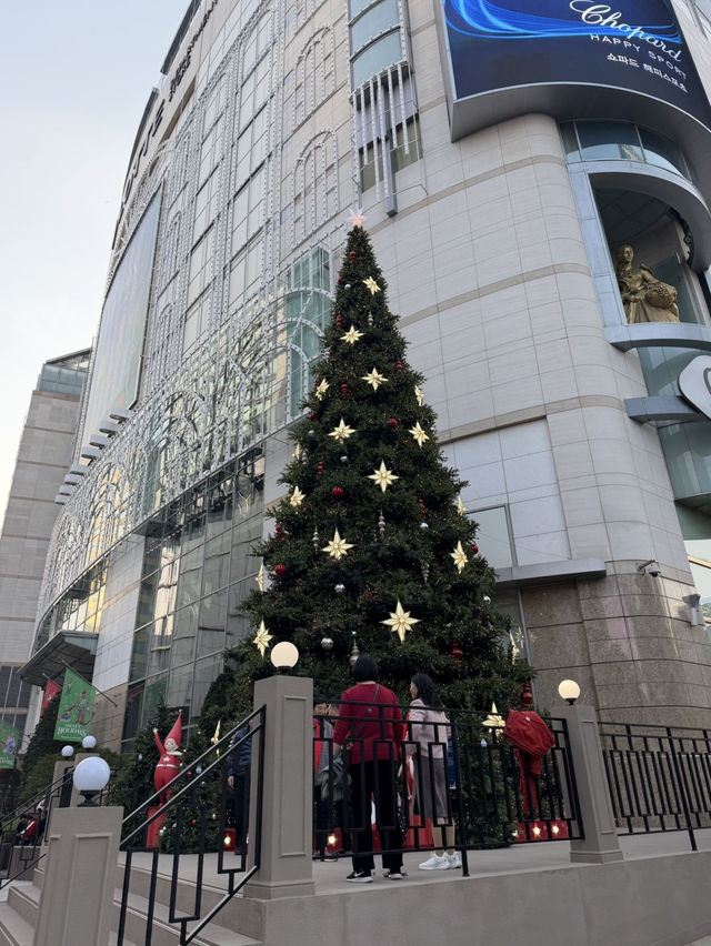 반짝이는 연말, 크리스마스 명동 반짝이는 연말, 크리스마스 명동