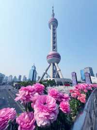 🚀🤖白天的東方明珠太科幻!粉紅色球體+藍天,這才是魔都顏值天花板!🤖🚀