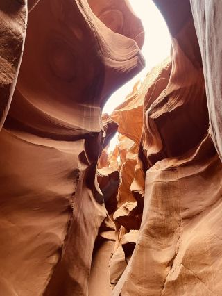 Lower Antelope Canyon: The Hidden Canyon That Looks Unreal 🧡✨🇺🇸