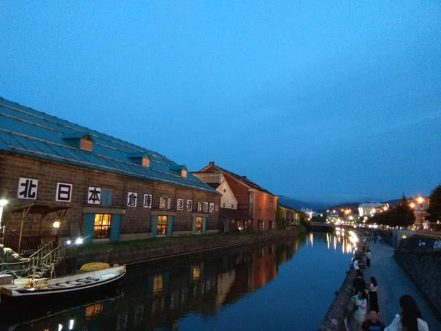 小樽運河浪漫的景色