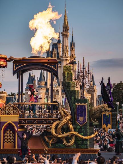 🎃👻 Halloween at Tokyo Disneyland is a whole different kind of