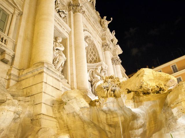 The beautiful Trevi Fountain ⛲️ 