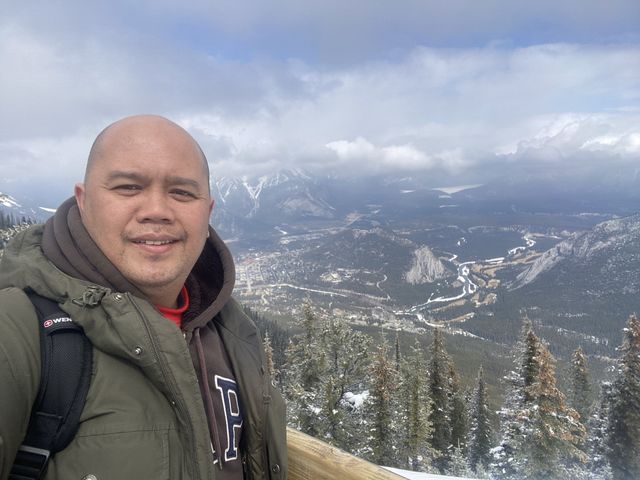 Sulphur Mountain - amazing view from the top!