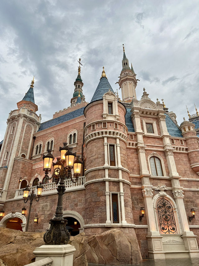 The Best Castle Pictures at Shanghai Disney Resort