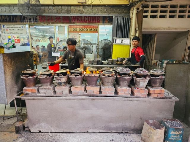 A very nice and authentic Claypot Chicken rice made traditionally