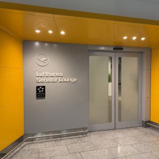 Lufthansa Senator Lounge, Frankfurt