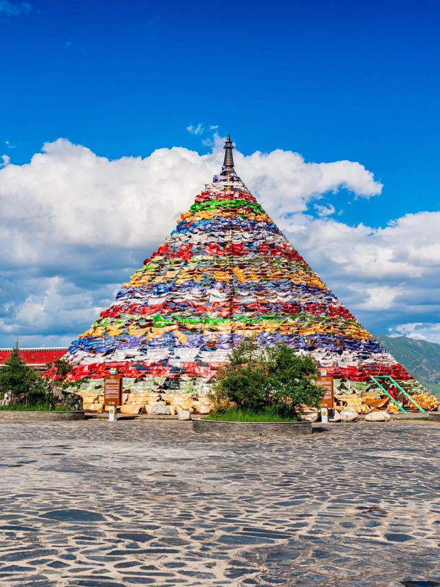 Explore Instagrammable location at Sun Moon Mountain 