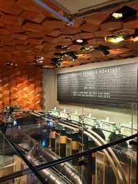 One of the world largest Starbucks 🍺