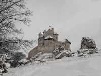 Royal Castle Bobolice in winter 🏰