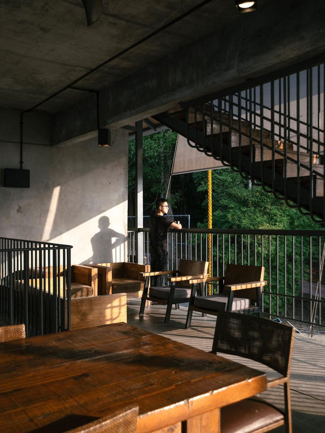 여행 휴양지 귀항루 ( Voyage Retreat 归航楼 )