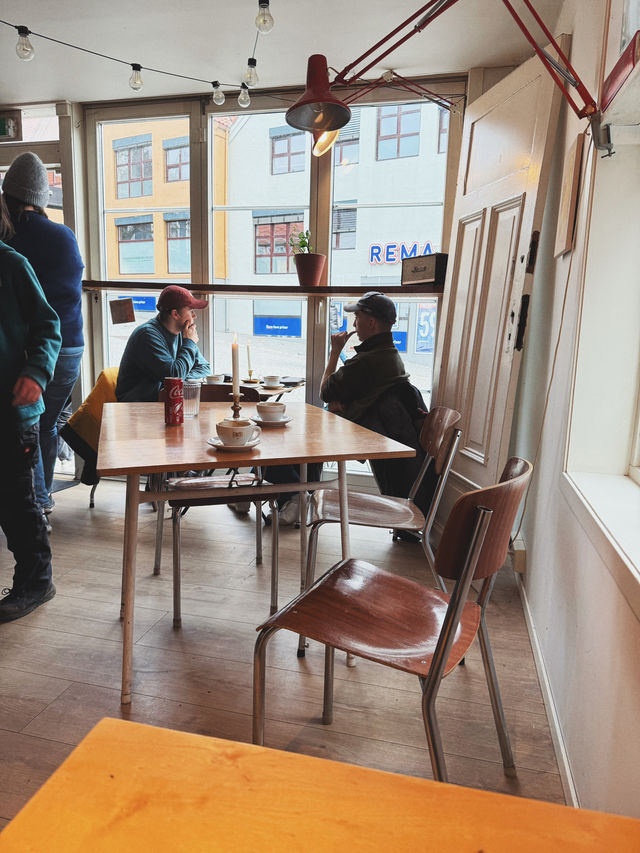 Cozy Escape in Bergen: Solros Cafe & Bakery🥐