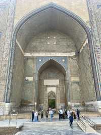 The Bibi-Khanym Mosque