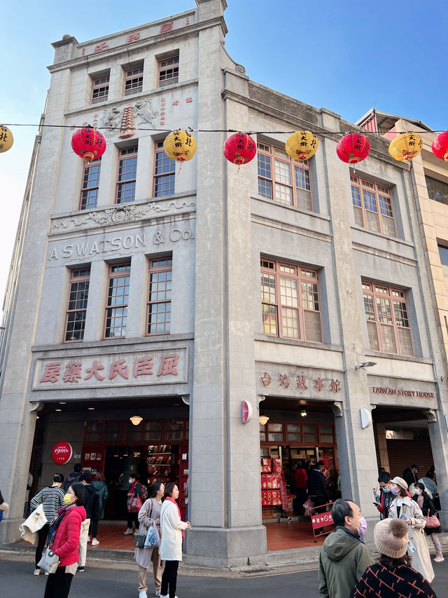 老屋、香料與笑聲：台北迪化街散步日記