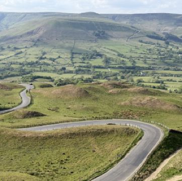 マンチェスターからホープバレーへ – 絶景の逃避行