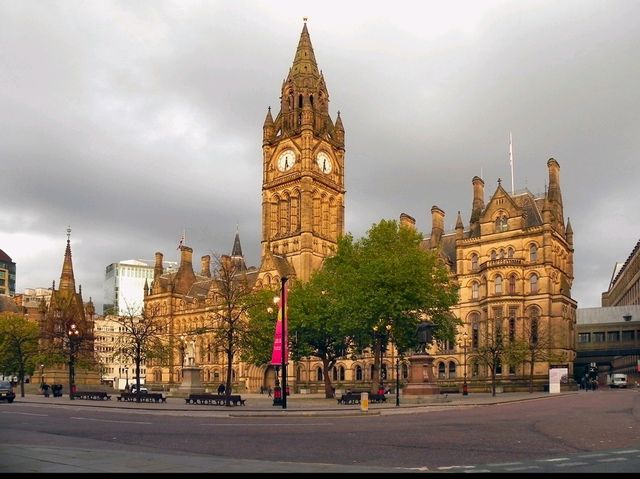 One-day city walk in Manchester!