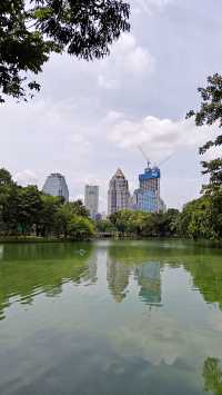 Escape the Bangkok Buzz at Lumphini Park 🌳🛶