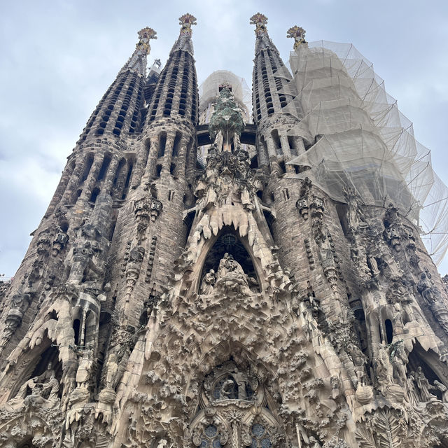🇪🇸西班牙巴賽隆納 - 聖家堂 La Sagrada Família⛪️