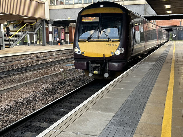 Travelling to Derby and a day out train spotting there 