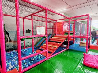 猴子鎮代爾夫特 – 兒童終極室內冒險樂園！