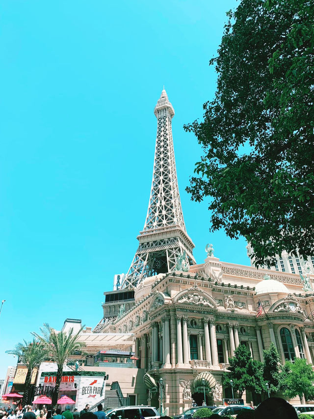 Las Vegas: The Ultimate Tourism Playground  🇺🇸