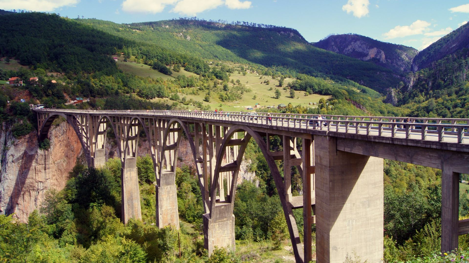 🌉 This bridge in Montenegro looks like a scene from a fairy tale.