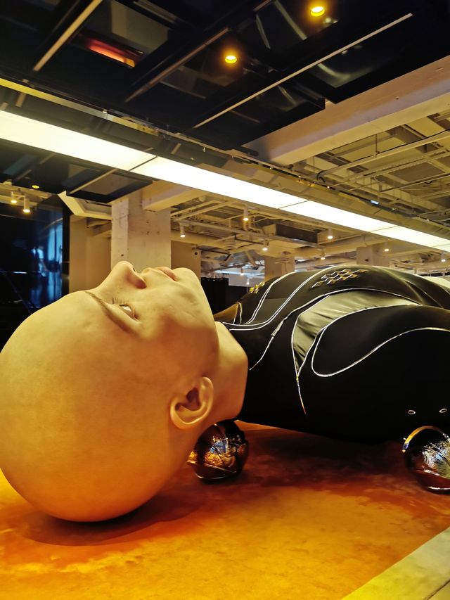 魔都打卡|淮海路驚現巨人展