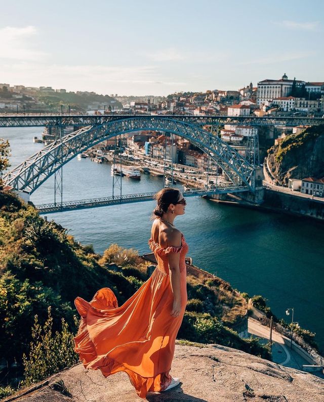 📸✨ Insta-Worthy Porto: Capturing the Charm of Portugal's Picturesque City! 🇵🇹🌆