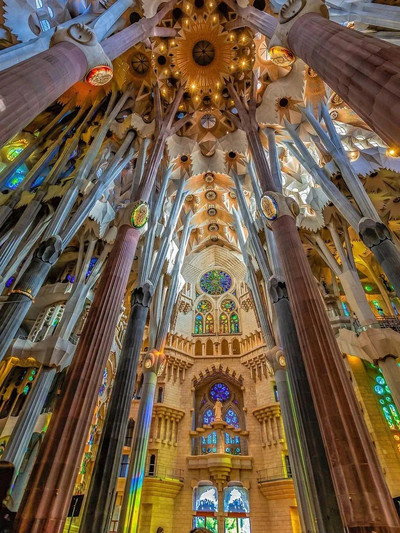 Magical Landmark: Sagrada Família Illuminated by Night