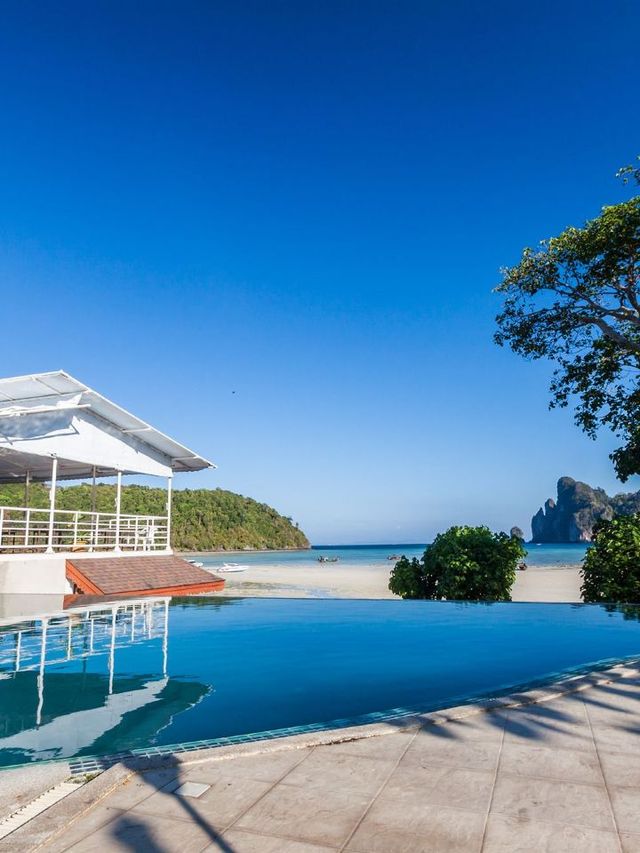 🌴🏨 Krabi's Top Hotel Havens: Beachfront Bliss & Tropical Serenity 🌊🌞