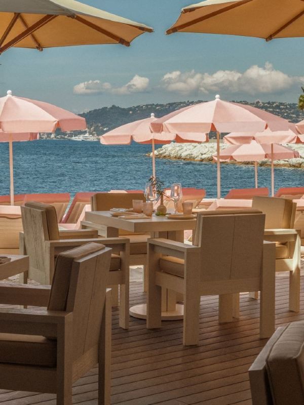 ๐ Luxe Beachfront Bliss at Cap d'Antibes ๐๐ซ๐ท ๐ Luxe Beachfront Bliss at Cap d'Antibes ๐๐ซ๐ท