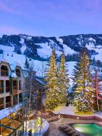 Aspen's Hidden Gem: Cozy Charm at The Little Nell 🏔️✨