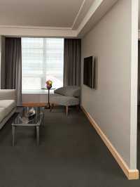 🌟✨ Toronto's SoHo Hotel: Luxe & Locale! ✨🌟