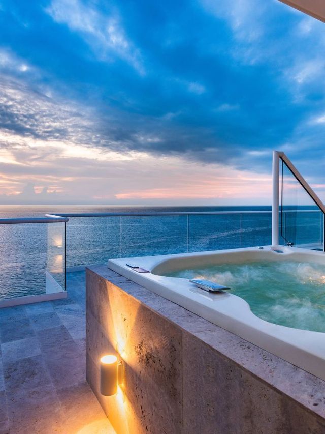 🌴 Santa Marta's Marriott Magic: A Tropical Haven! 🍹