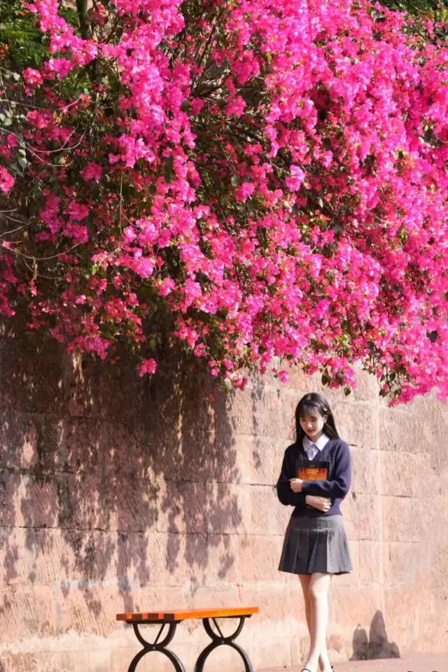 Don't just go to the Giant Buddha when you visit Leshan! These hidden gems are super photogenic